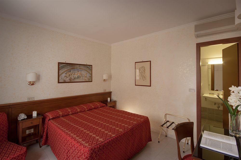 Hotel Silla Roma Esterno foto